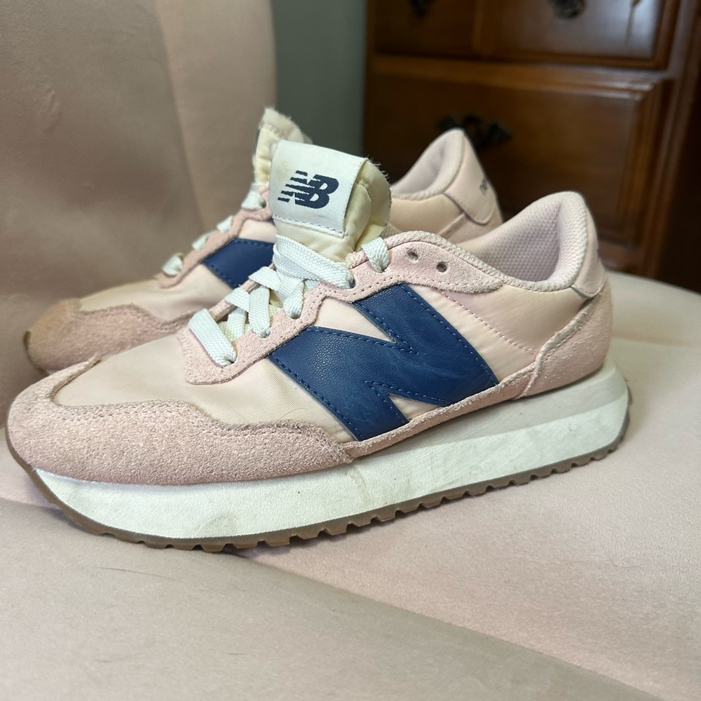 Minimal use, good condition women”s shoes